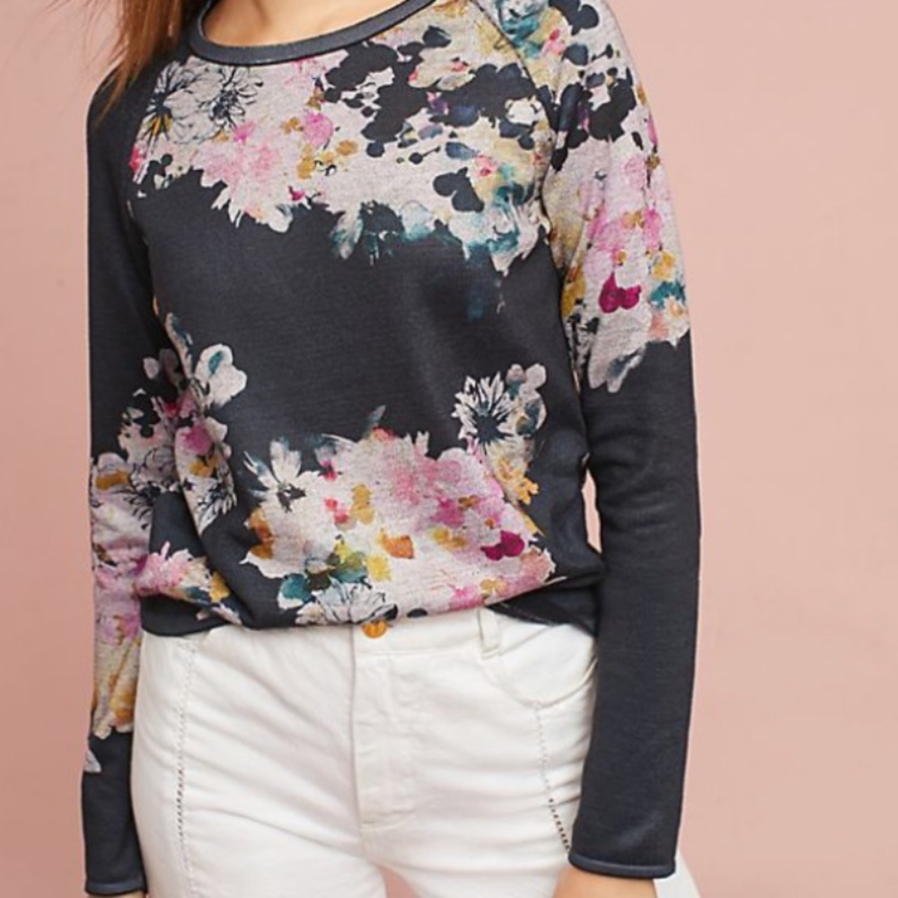 Floral pullover